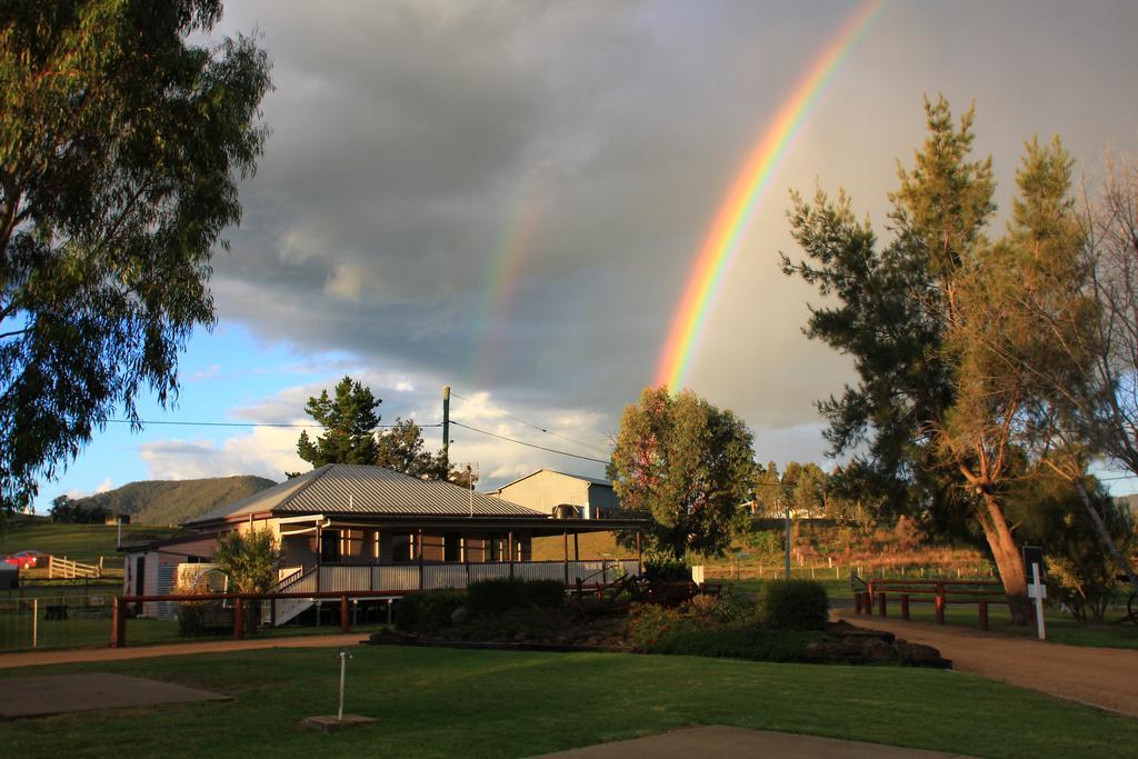 Killarney View Cabins And Caravan Park Экстерьер фото